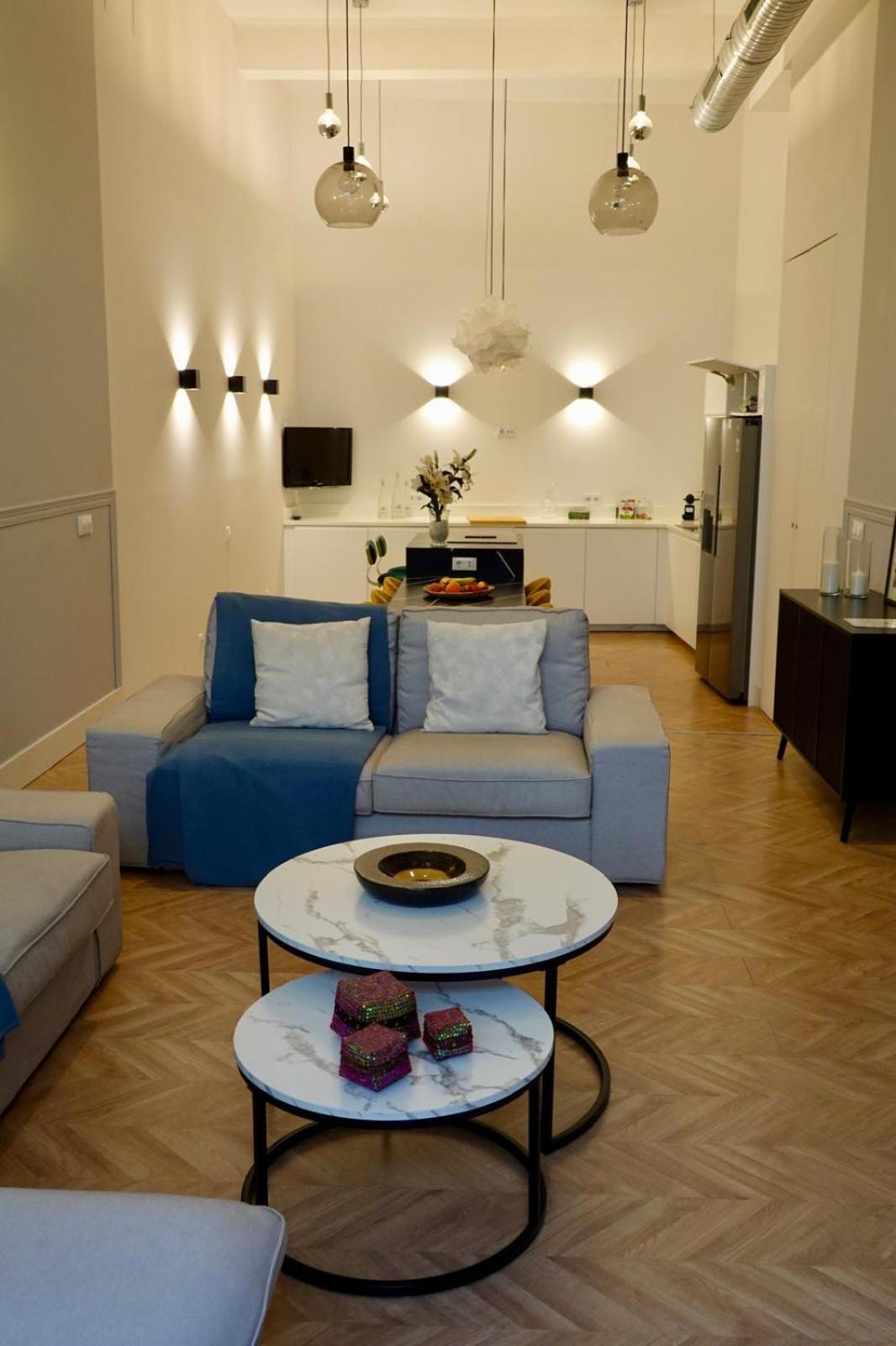 Peral Boutique Apartaments Sevilla Bagian luar foto